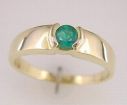 14K Emerald Ring : R40XRNE2C