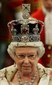 Queen Elizabeth II wearing the Imperial State Crown